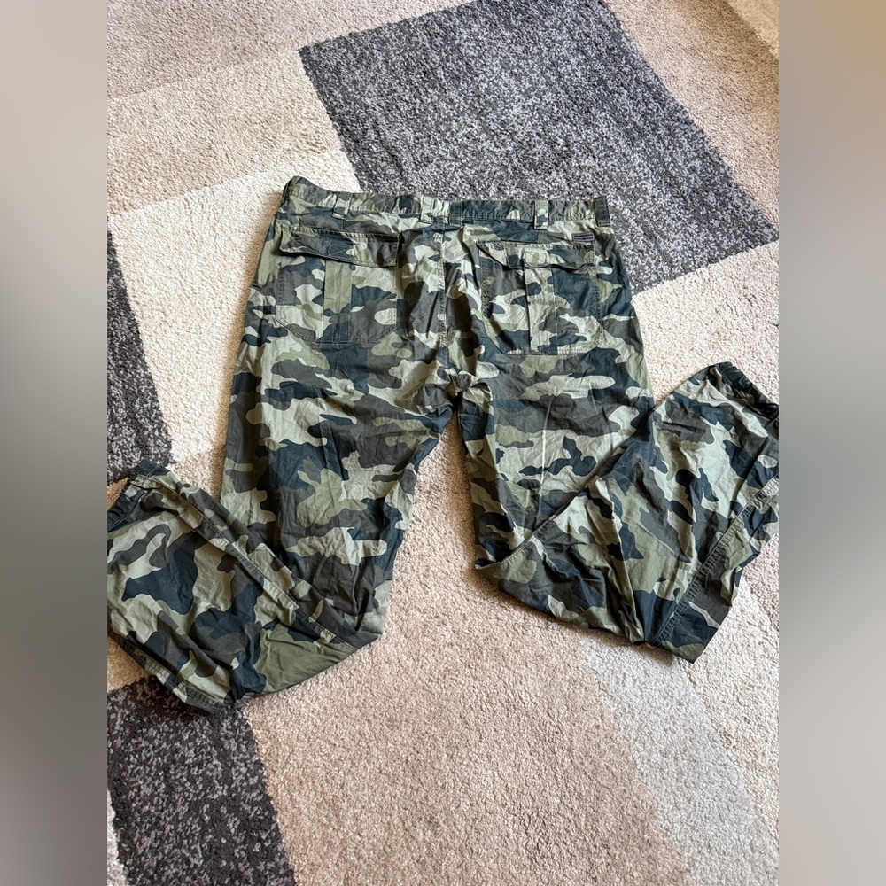 Sean John Green Camouflage Cargo Pants- Size 42 - Picture 2 of 11